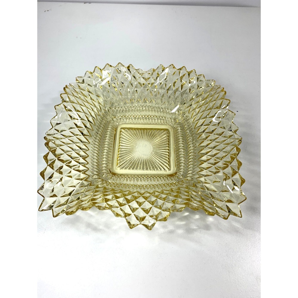 VTG Indiana Glass Yellow Diamond Square Point Candy Dish Square 7''x7'' Ruffled